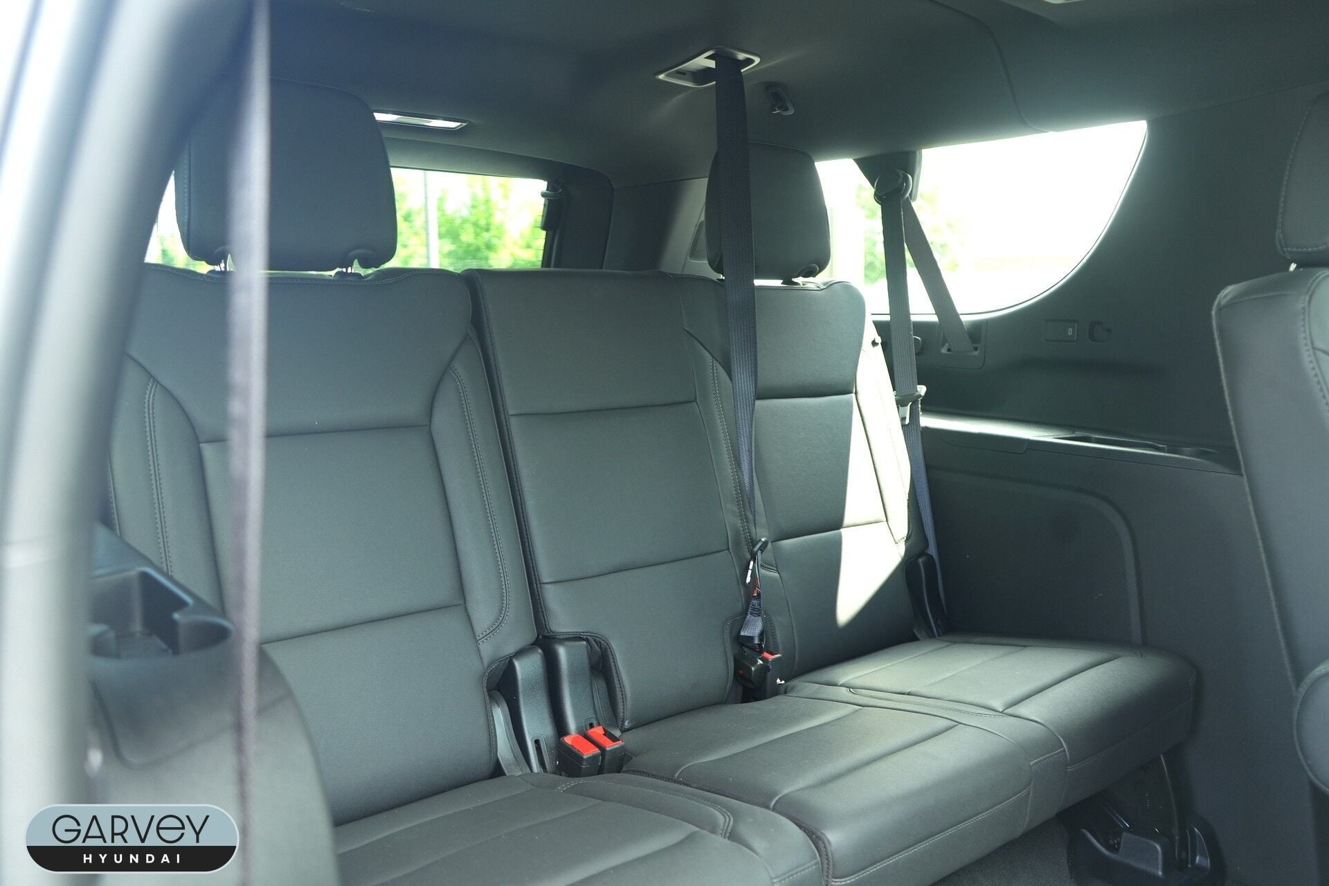 2025 Chevrolet Suburban LT