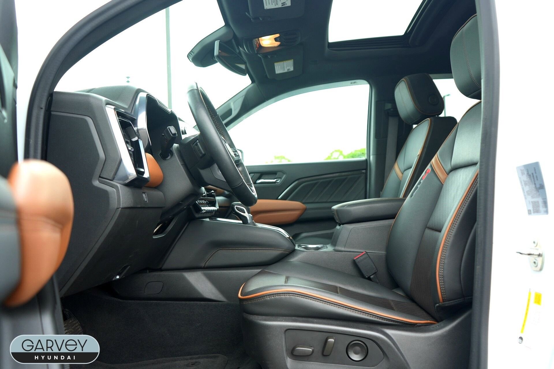 2023 GMC Canyon 4WD AT4