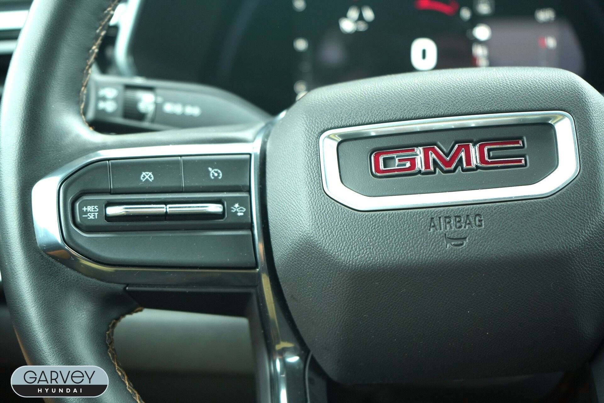 2023 GMC Canyon 4WD AT4