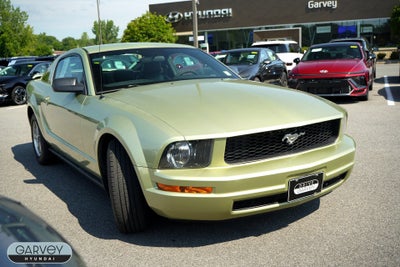 2005 Ford Mustang Deluxe