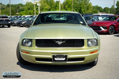 2005 Ford Mustang Deluxe
