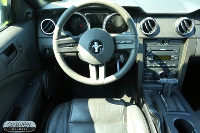 2005 Ford Mustang Deluxe