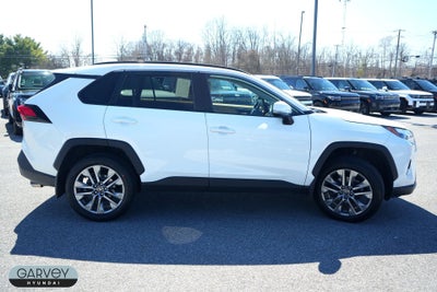 2022 Toyota RAV4 XLE Premium