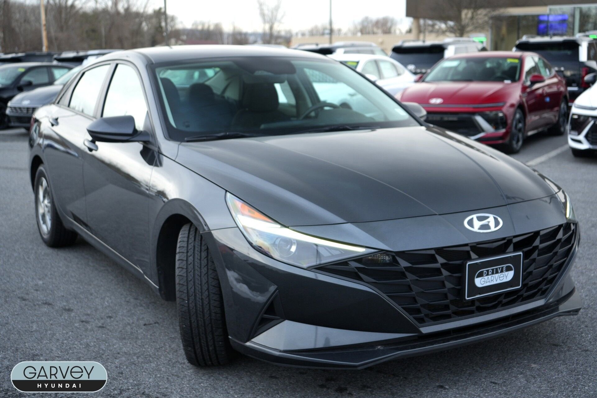 2022 Hyundai Elantra SE