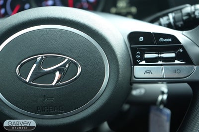 2022 Hyundai Elantra SE