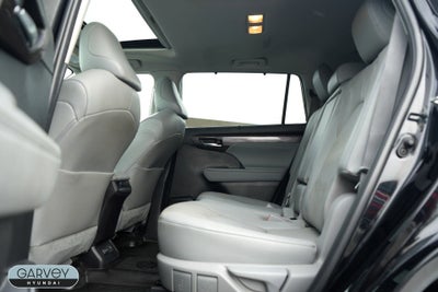 2023 Toyota Highlander Base