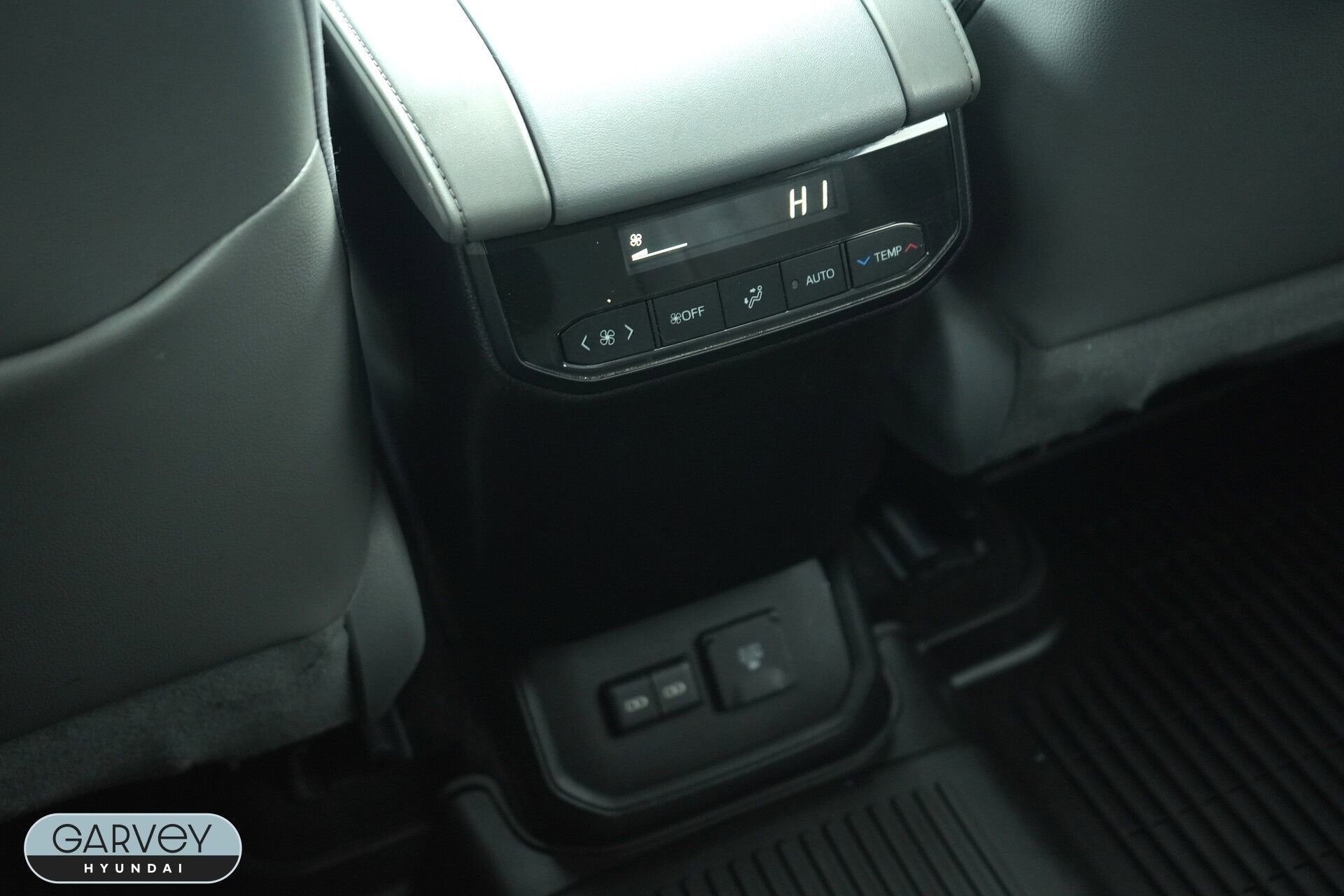 2023 Toyota Highlander Base