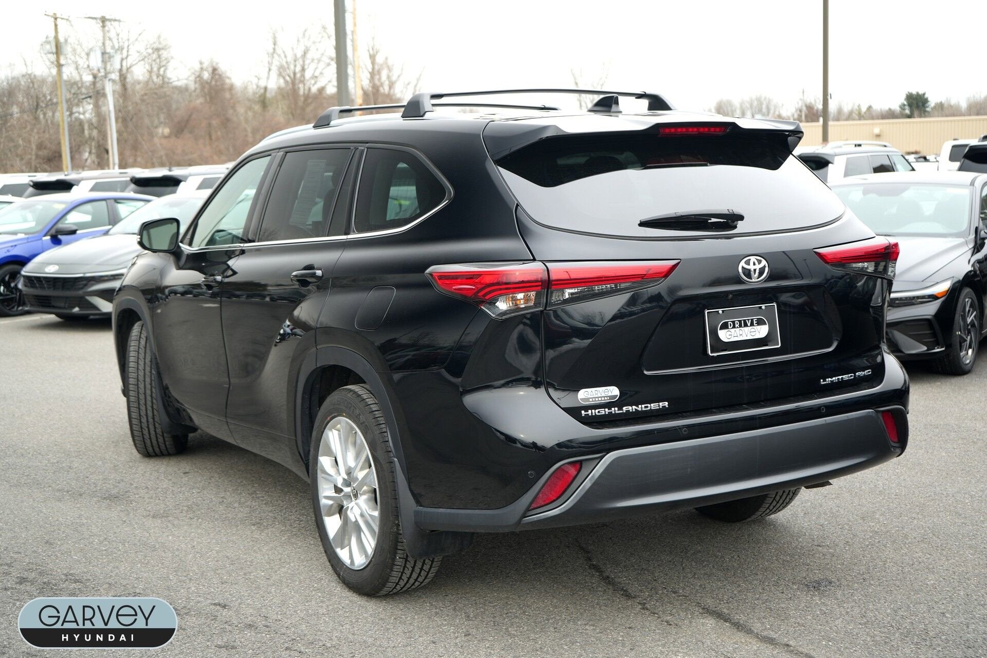 2023 Toyota Highlander Base