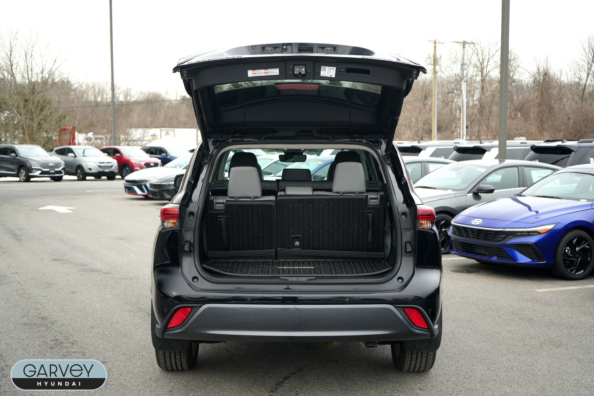 2023 Toyota Highlander Base