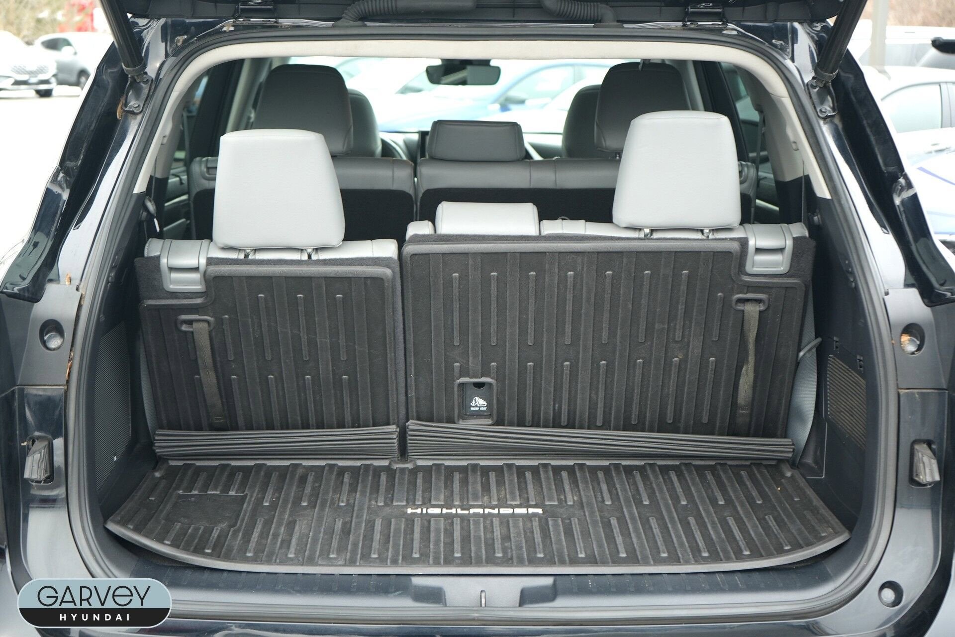 2023 Toyota Highlander Base