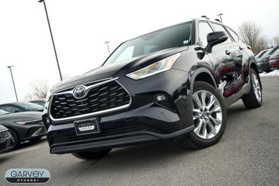 2023 Toyota Highlander Base