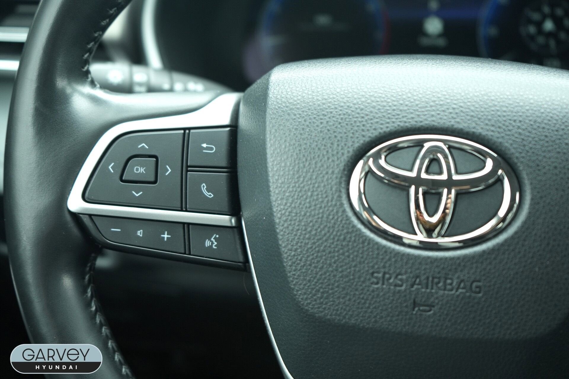 2023 Toyota Highlander Base