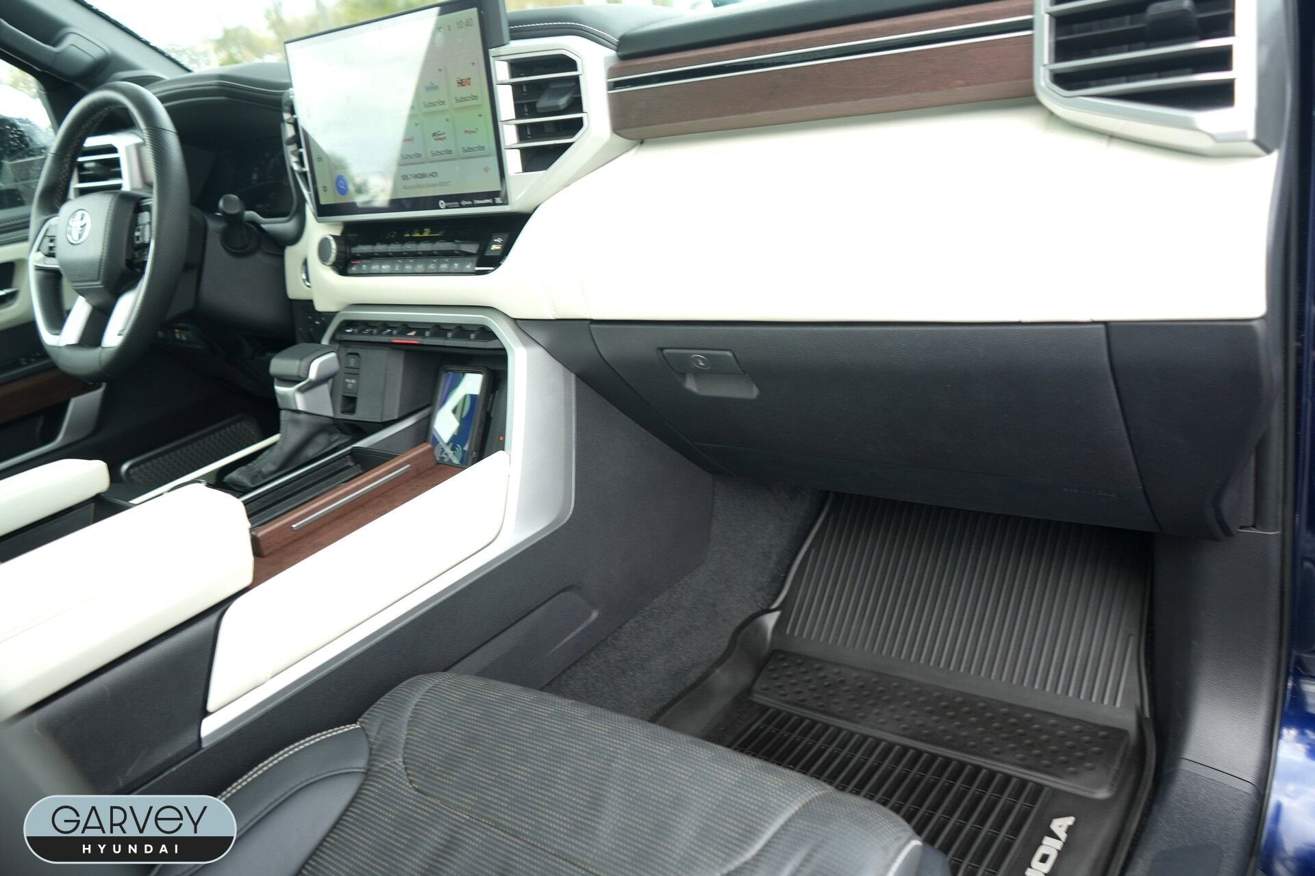 2024 Toyota Sequoia Base