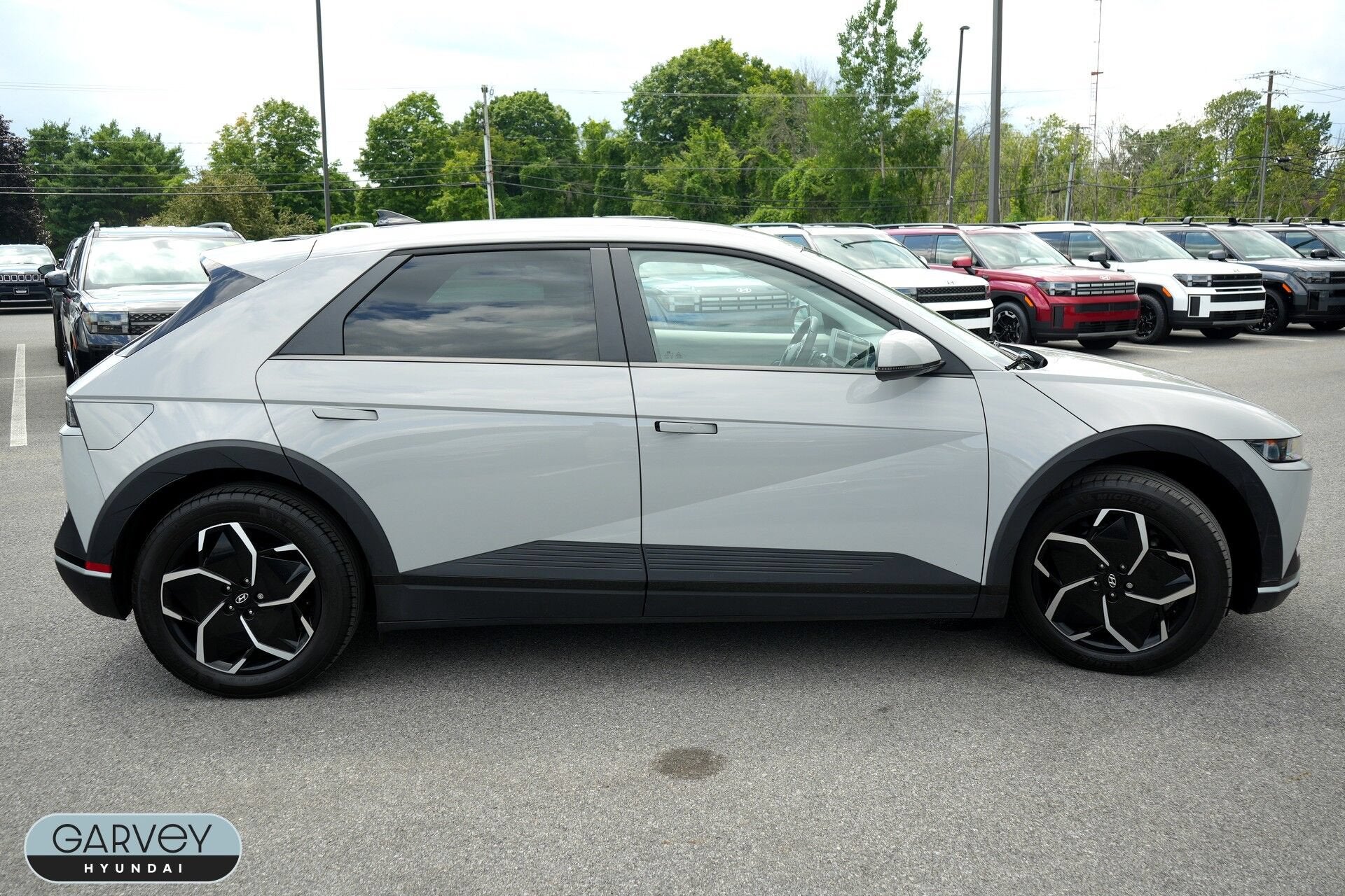 2024 Hyundai IONIQ 5 SEL
