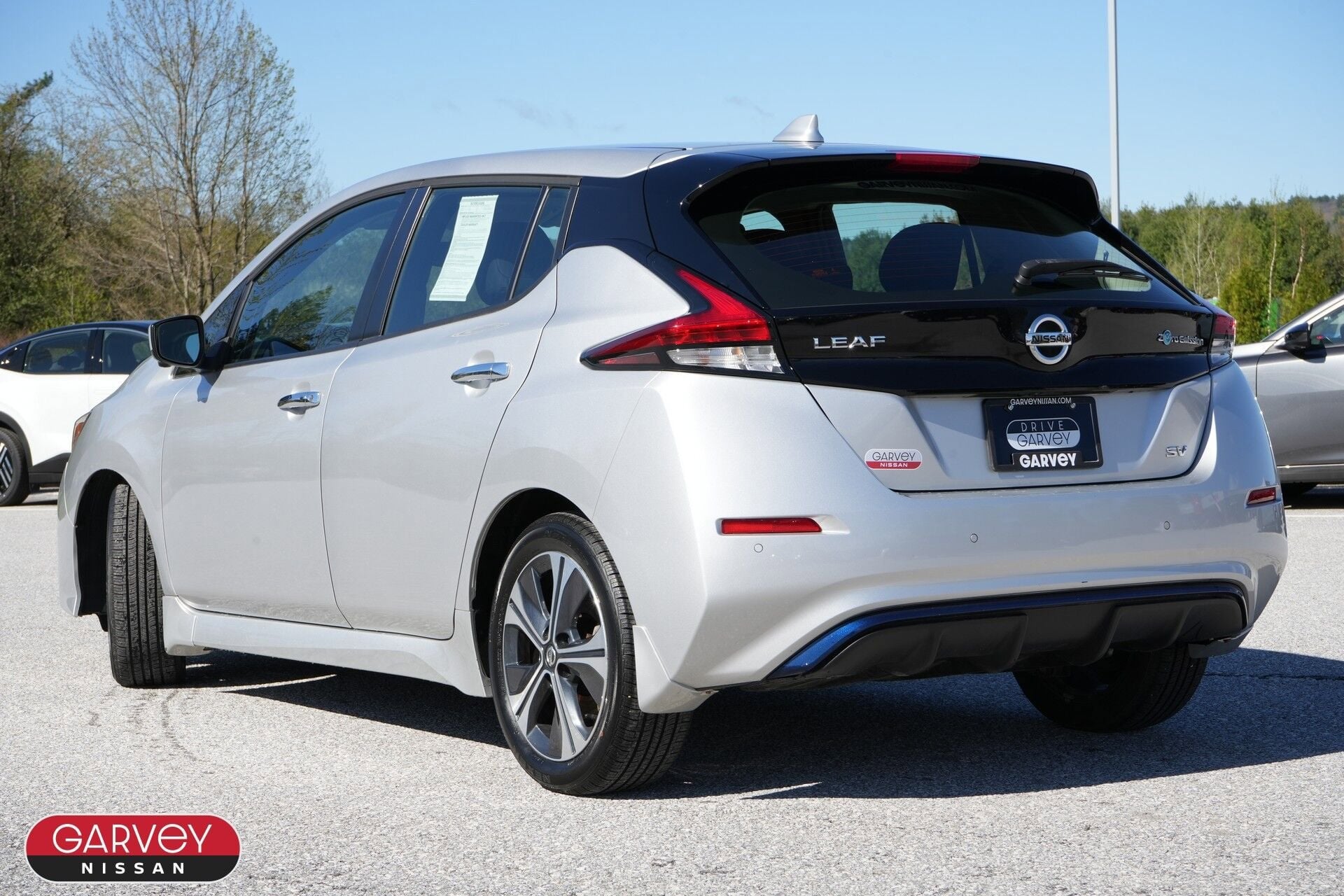 2022 Nissan LEAF SV