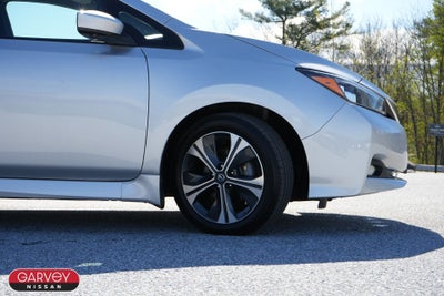 2022 Nissan LEAF SV