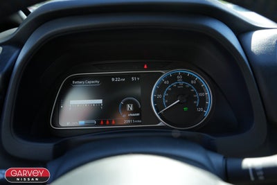 2022 Nissan LEAF SV