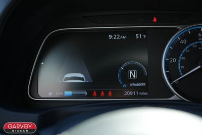 2022 Nissan LEAF SV