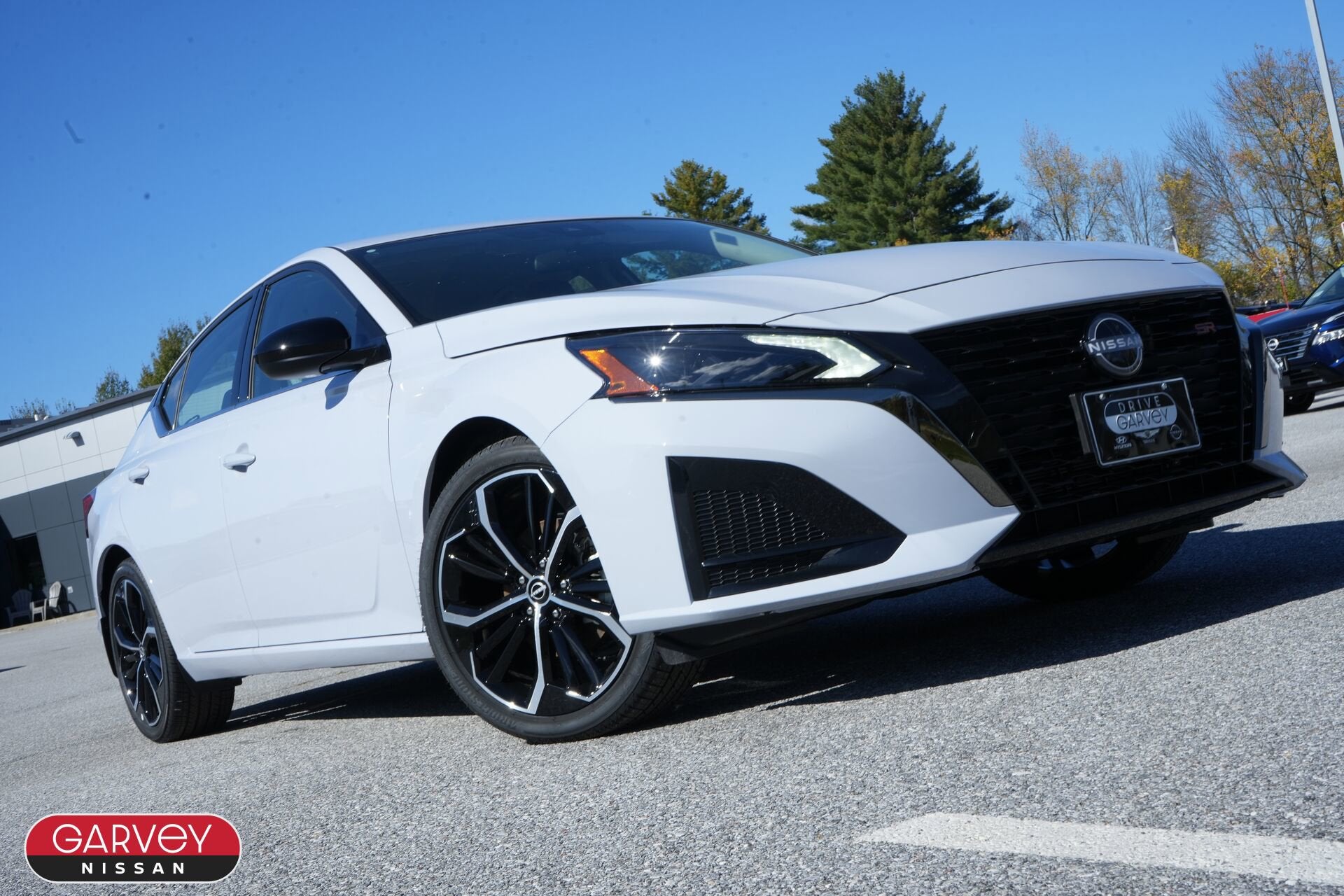 2025 Nissan Altima SR