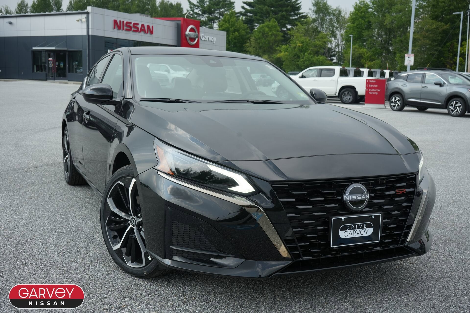 2025 Nissan Altima SR