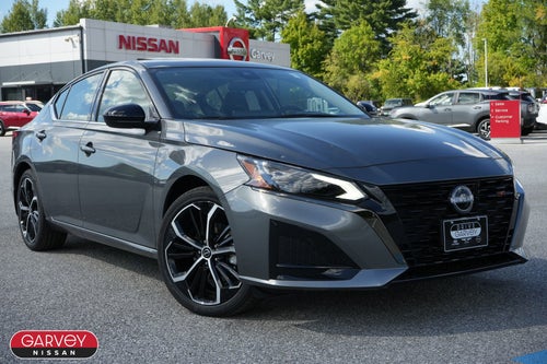 2025 Nissan Altima SR