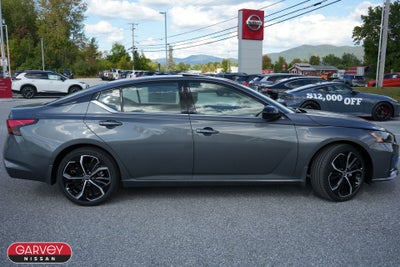 2025 Nissan Altima SR