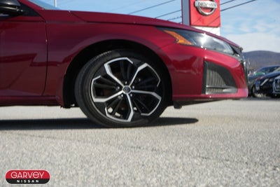 2024 Nissan Altima SR