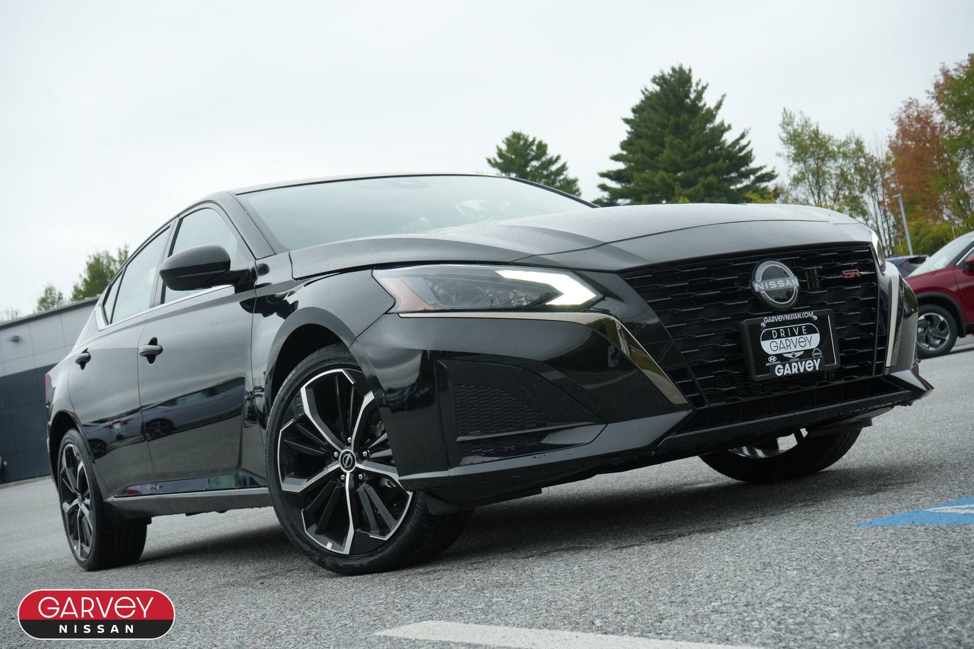 2025 Nissan Altima SR