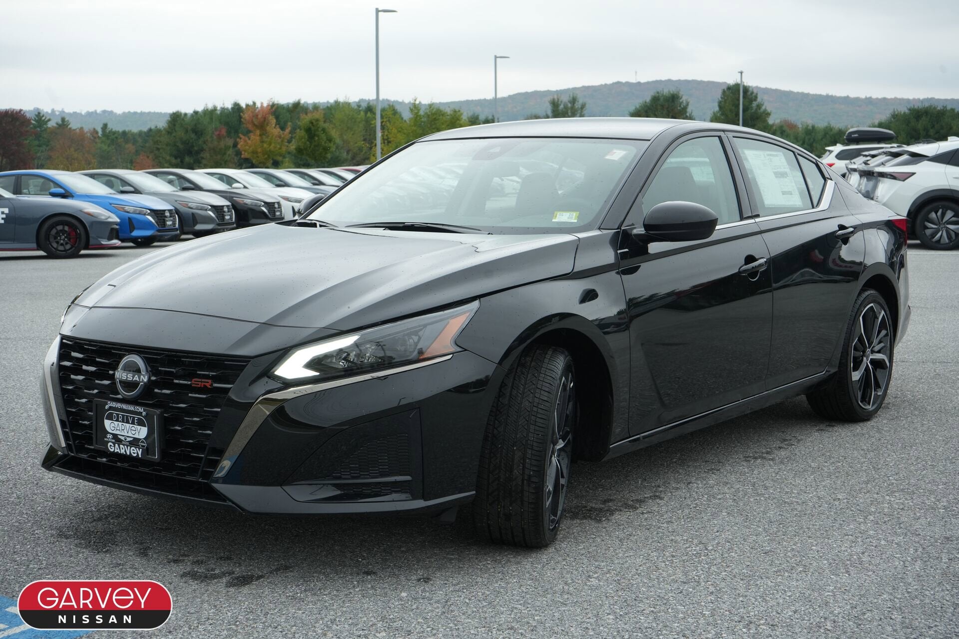 2025 Nissan Altima SR