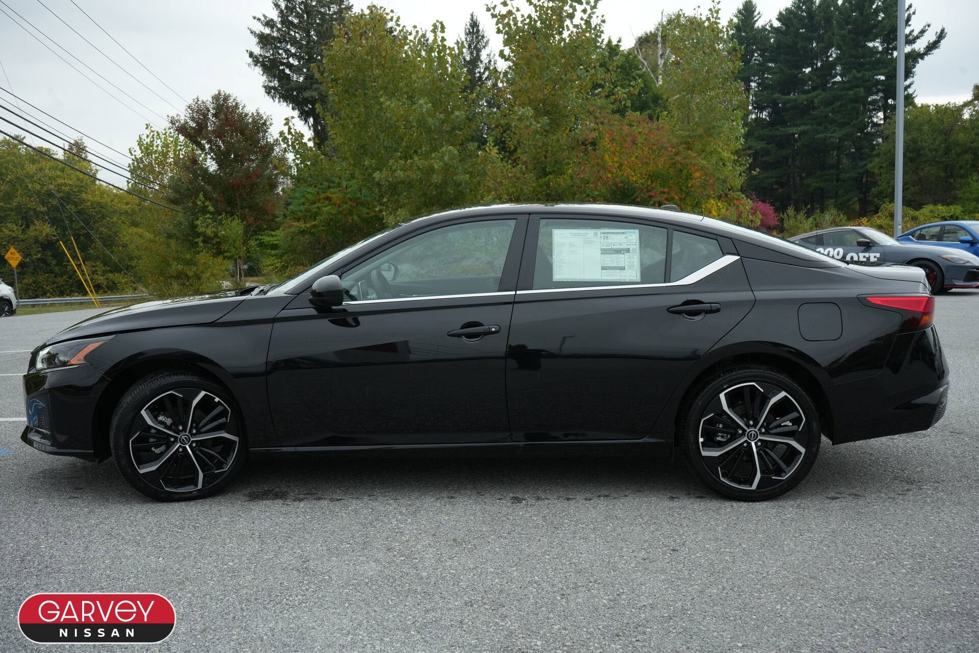 2025 Nissan Altima SR