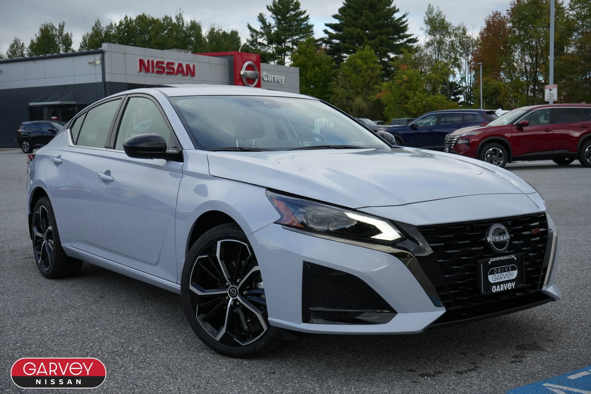 2025 Nissan Altima SR