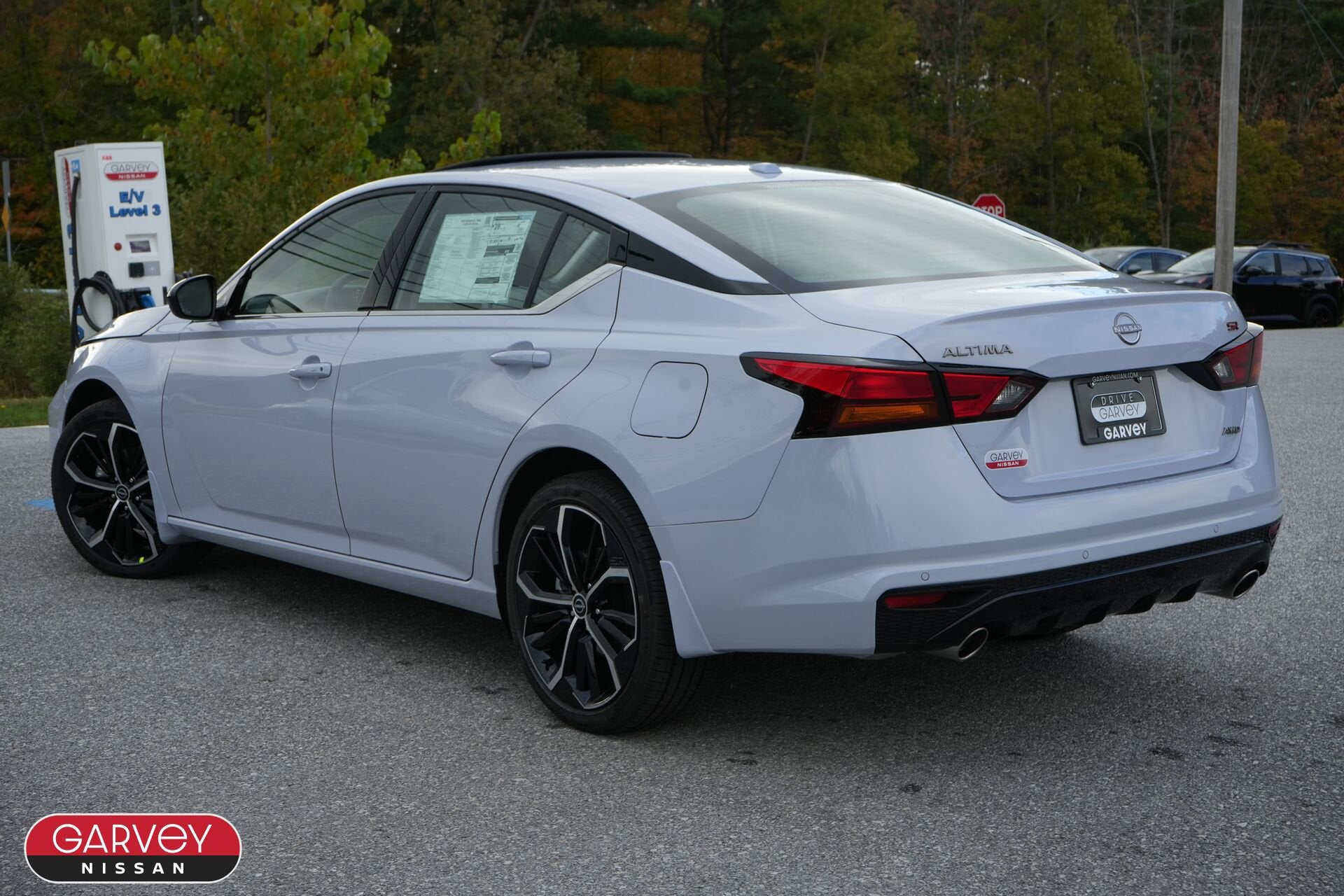 2025 Nissan Altima SR