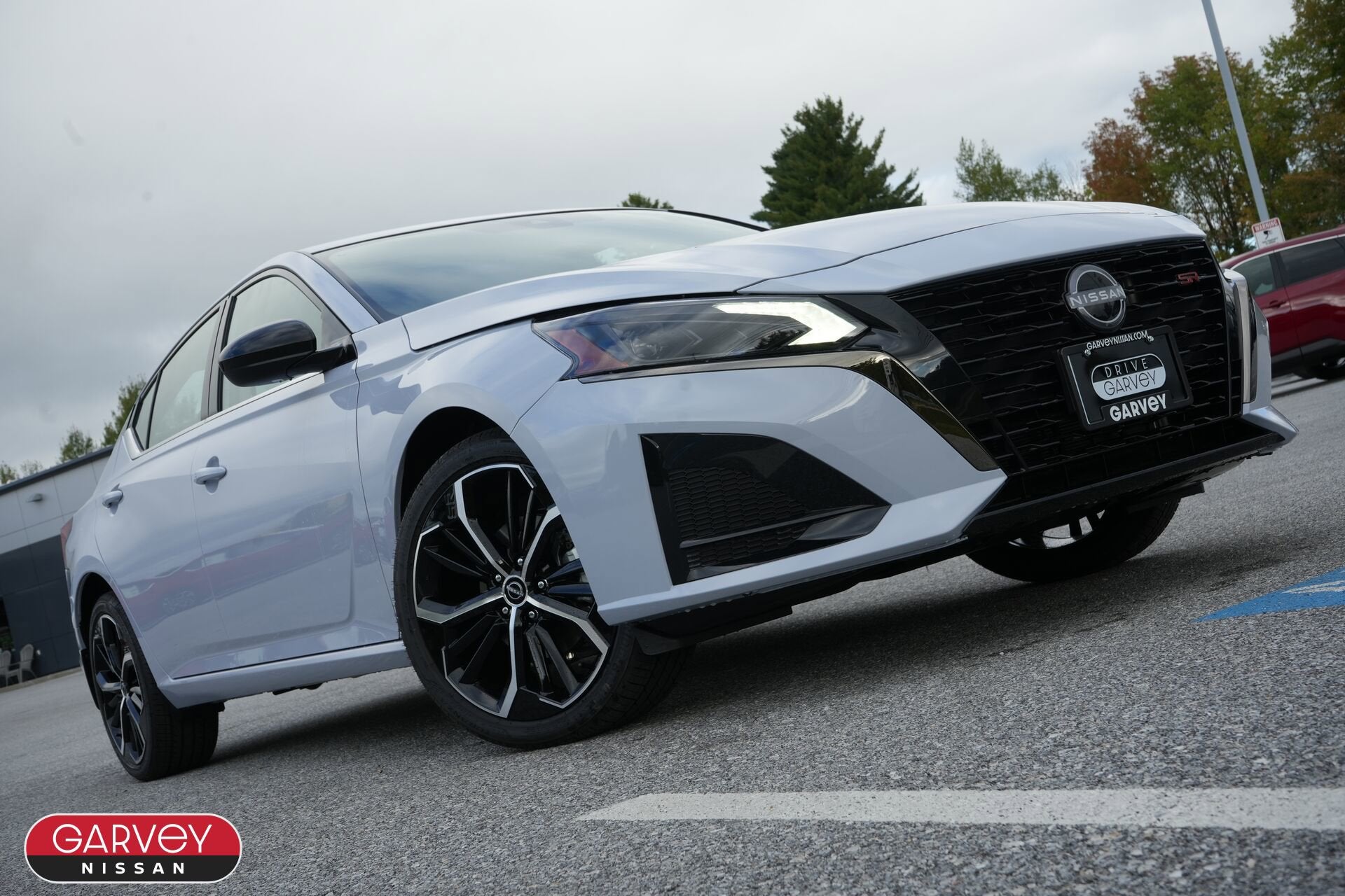 2025 Nissan Altima SR