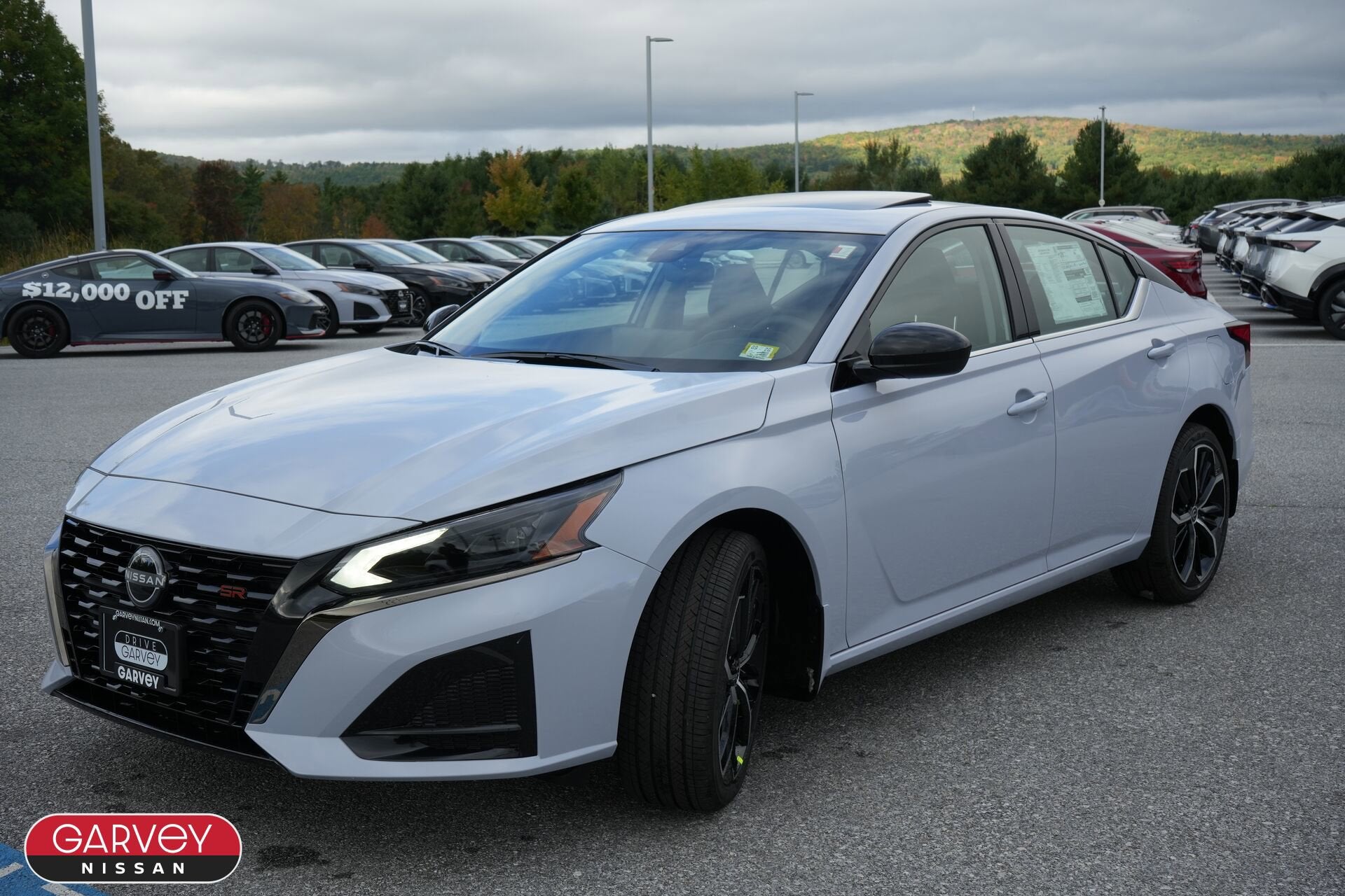 2025 Nissan Altima SR