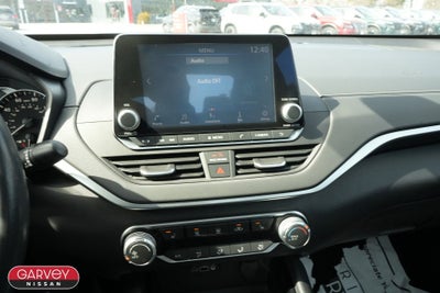 2022 Nissan Altima SV