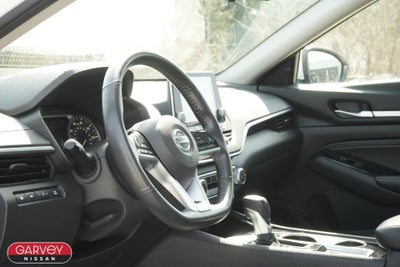 2022 Nissan Altima SV