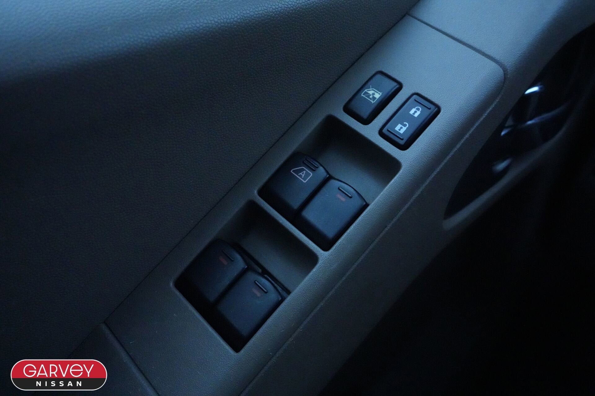 2017 Nissan Frontier SV V6