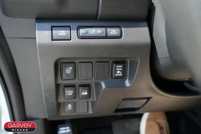 2024 Nissan Frontier SL