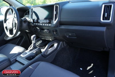 2026 Nissan Frontier Crew Cab SV