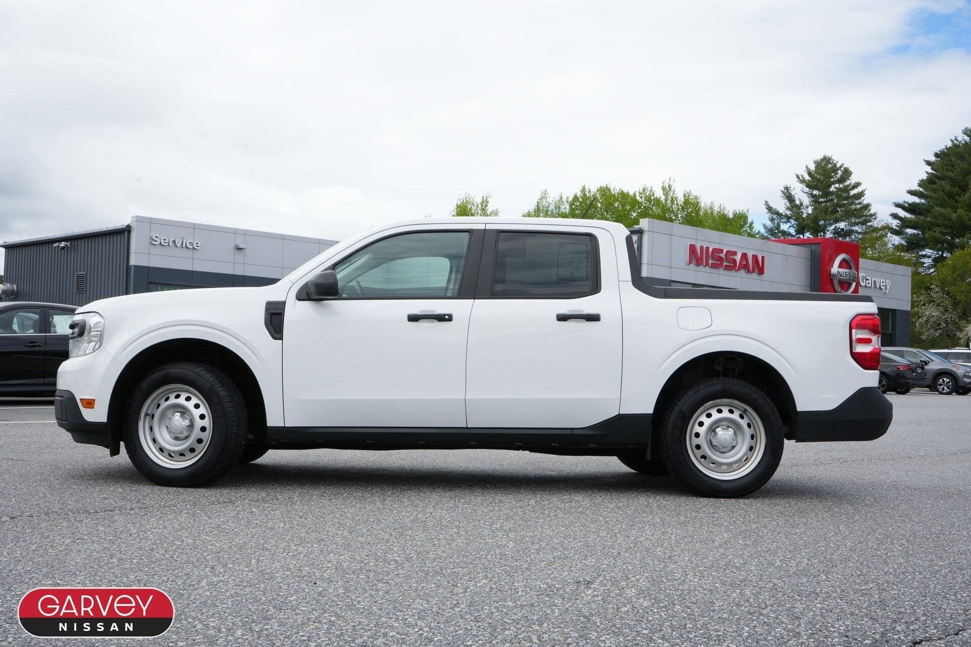 Used 2022 Ford Maverick XL with VIN 3FTTW8F9XNRA65011 for sale in Clarendon, VT