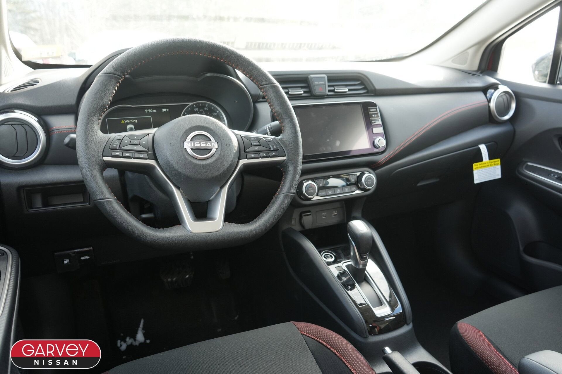 2025 Nissan Versa SR