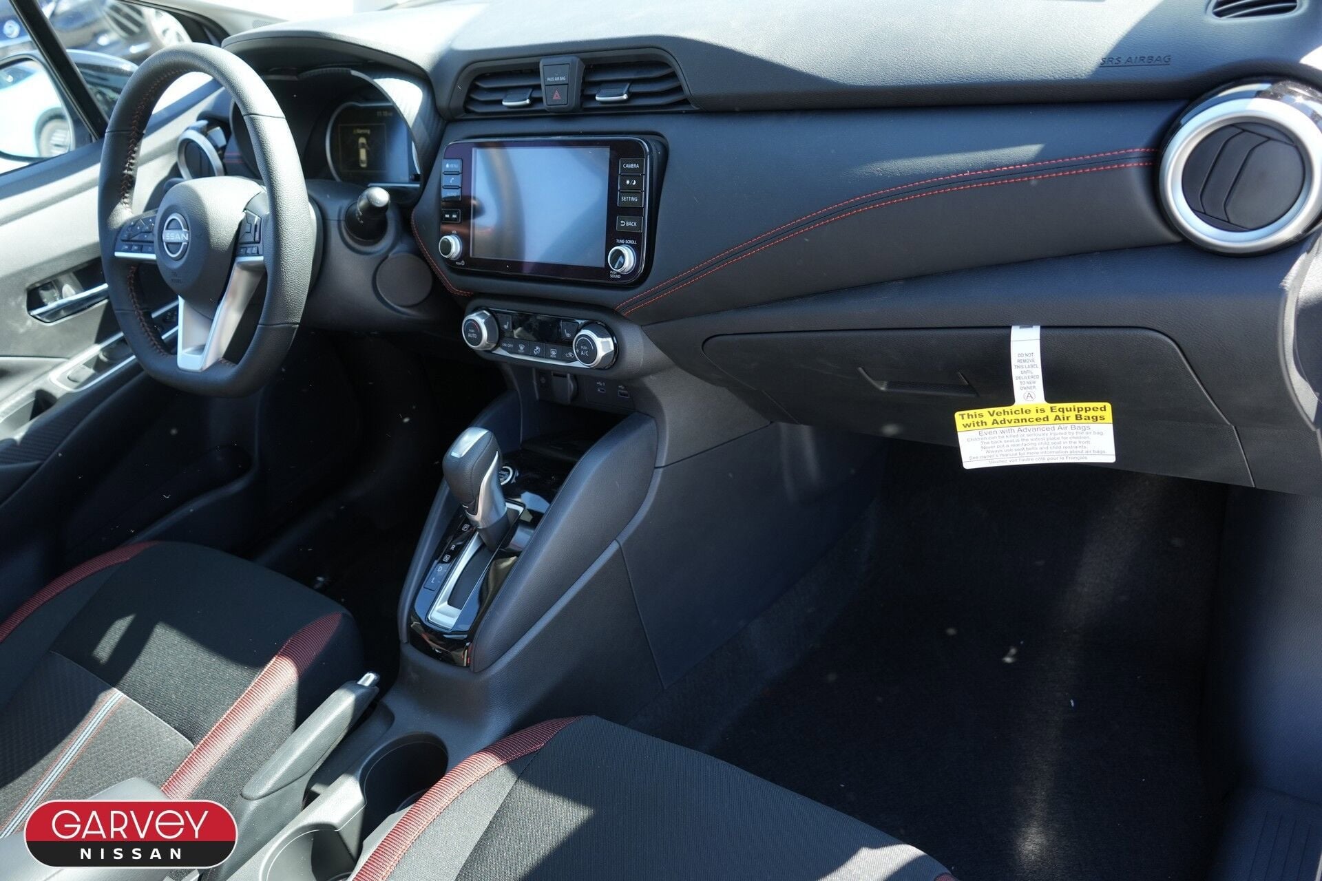 2025 Nissan Versa SR