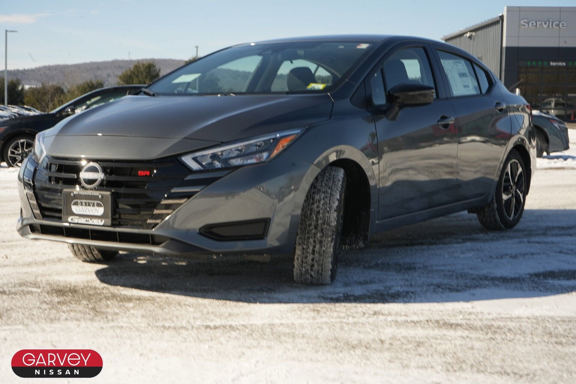 2025 Nissan Versa SR