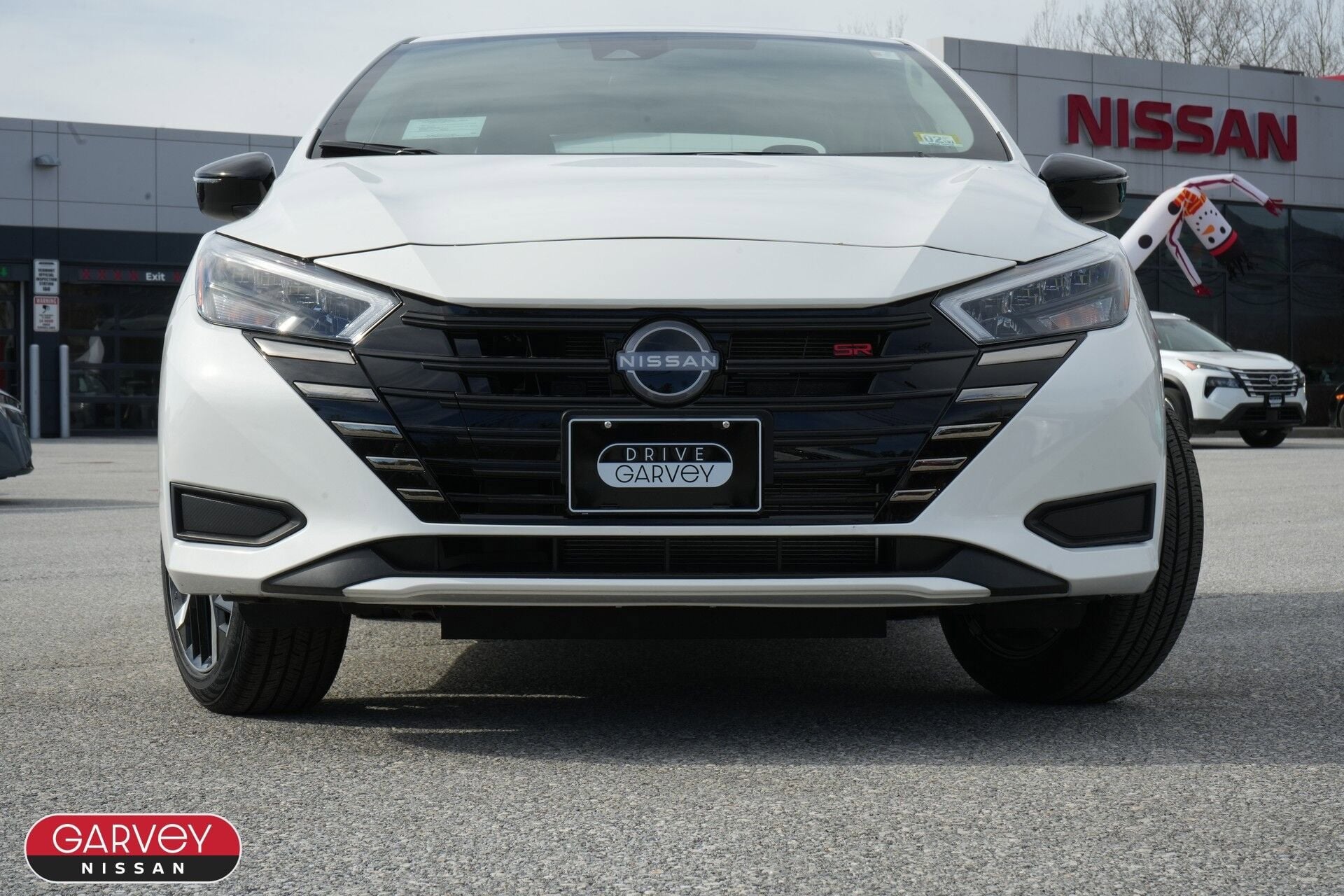 2025 Nissan Versa SR