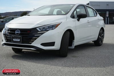 2025 Nissan Versa SR