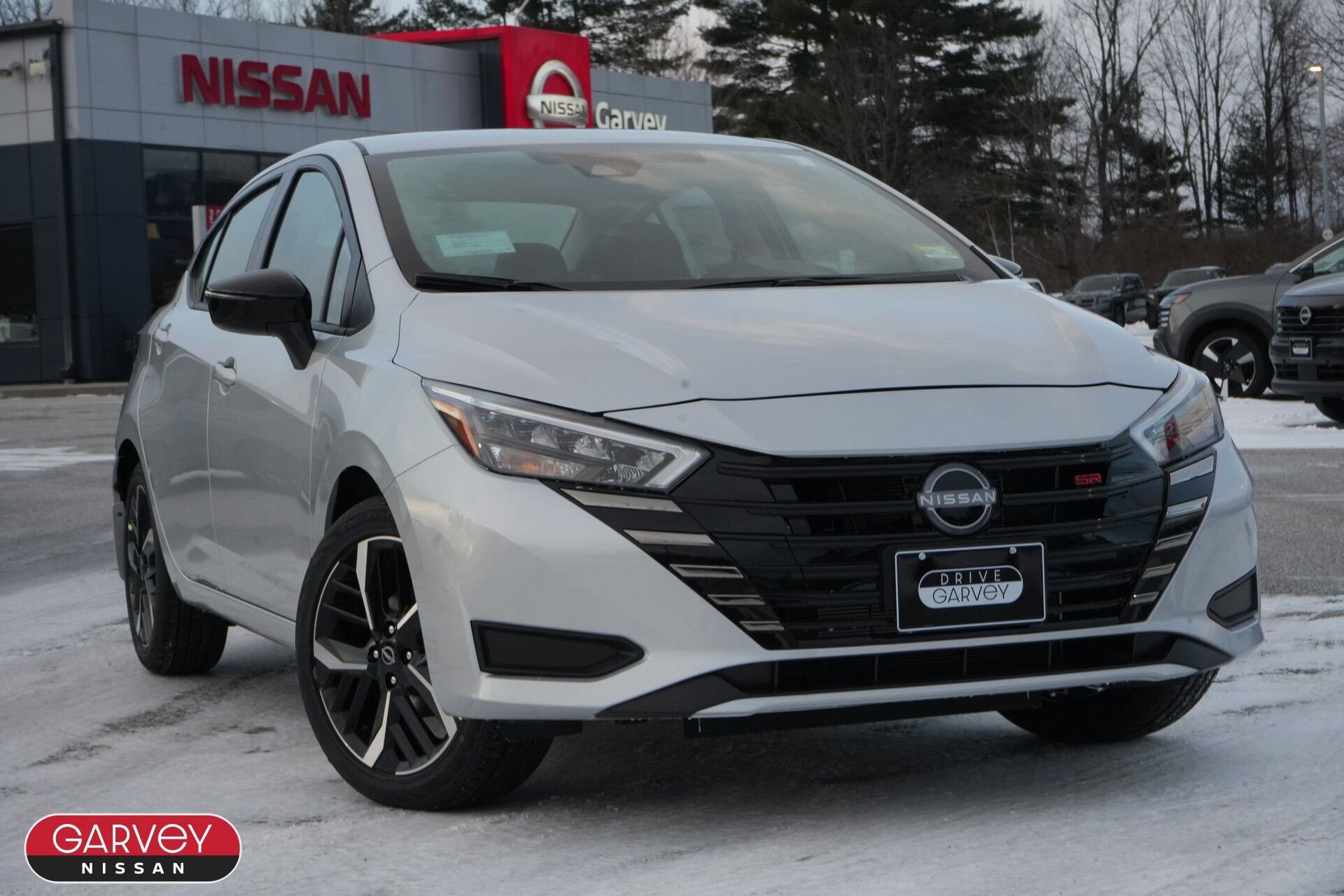 2025 Nissan Versa SR