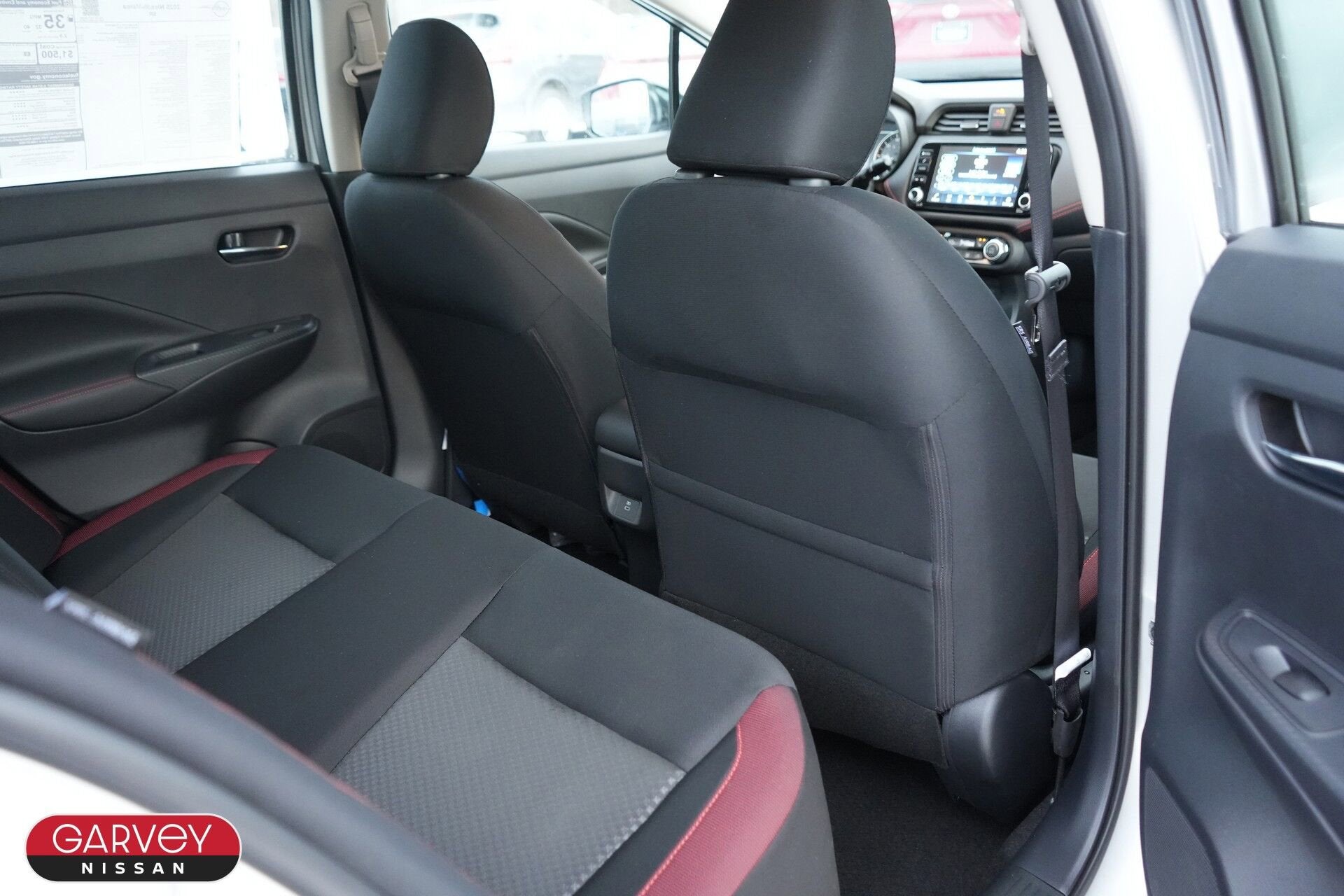 2025 Nissan Versa SR