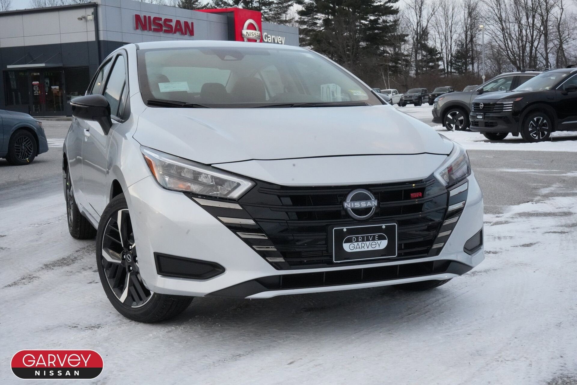 2025 Nissan Versa SR