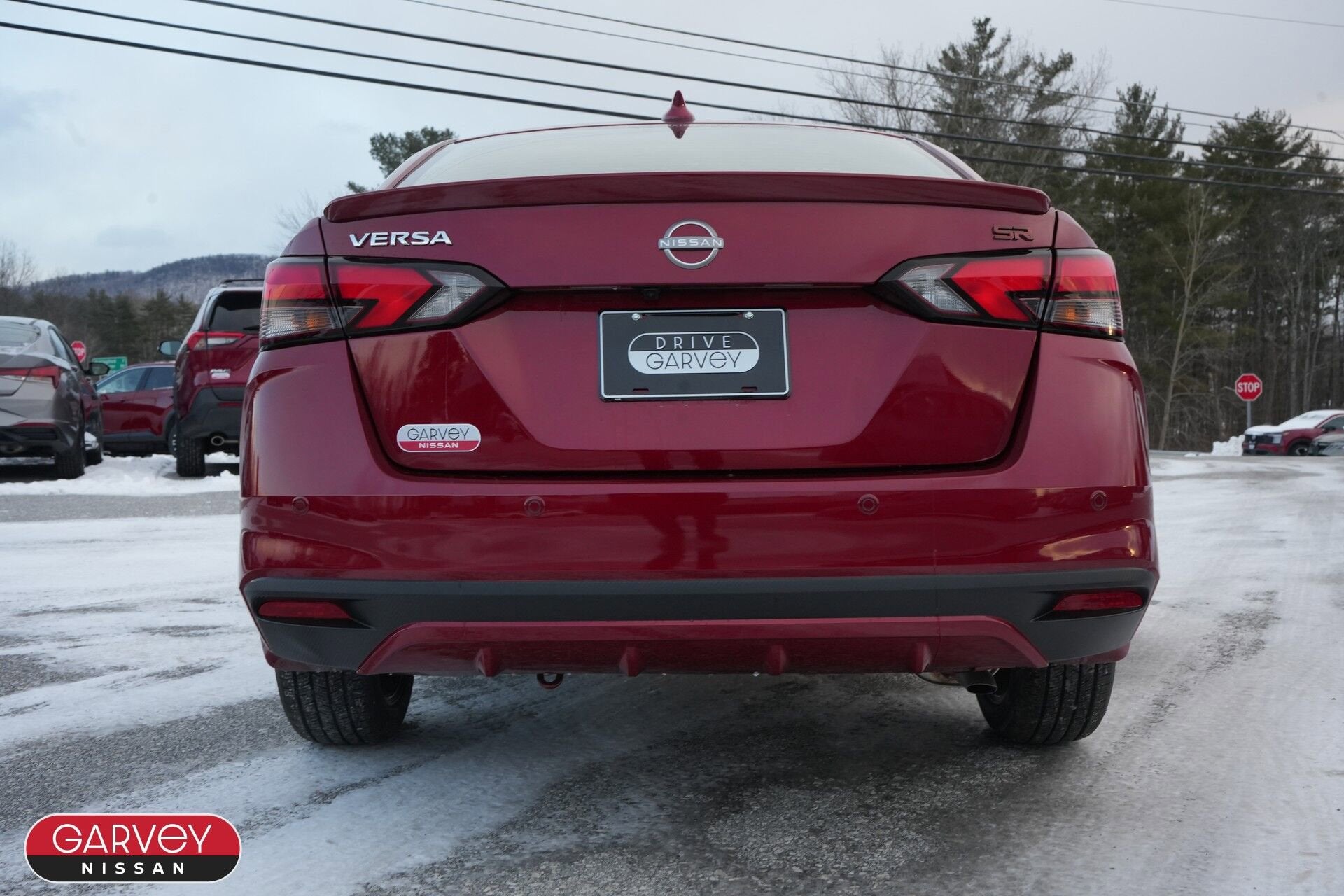 2025 Nissan Versa SR