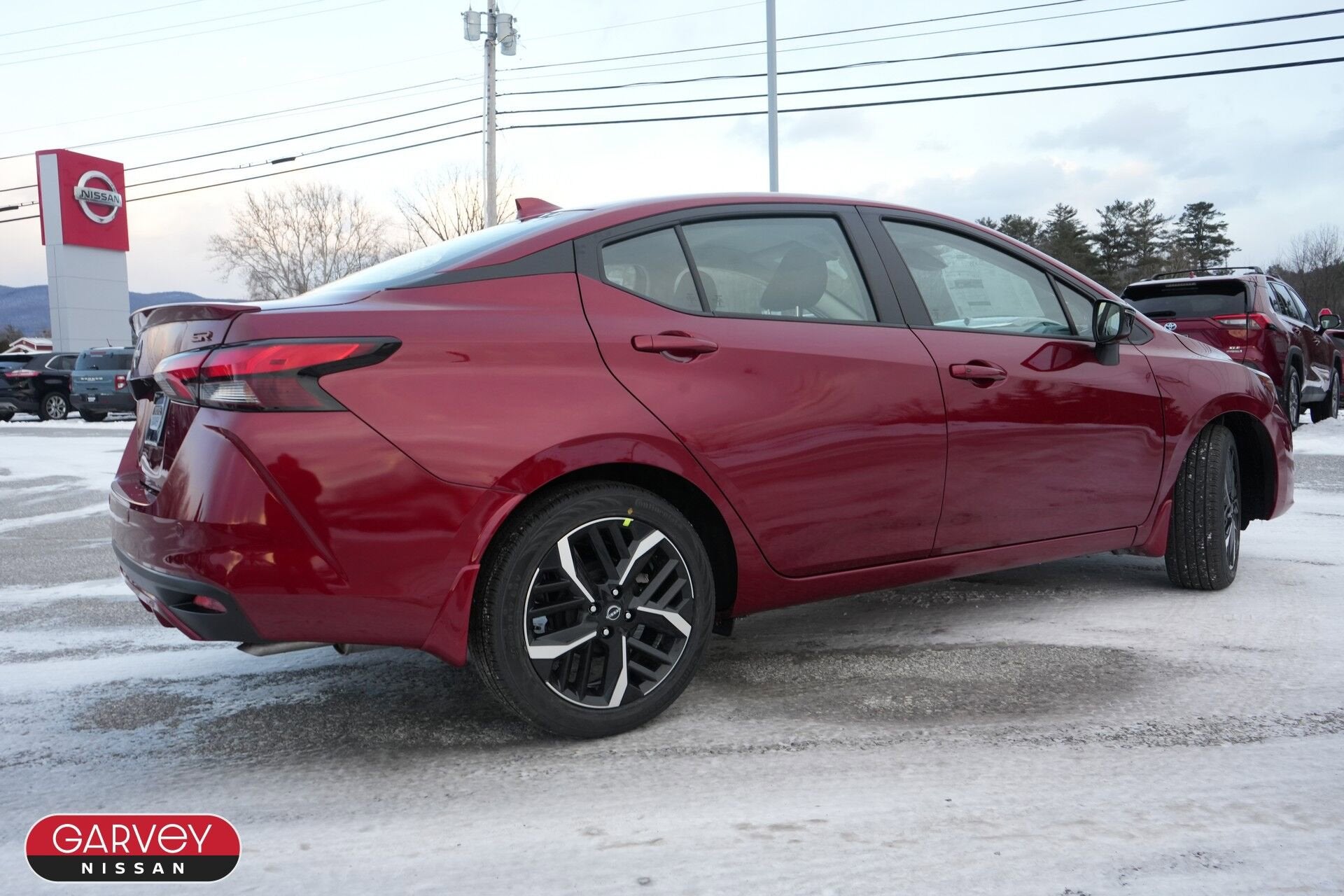 2025 Nissan Versa SR